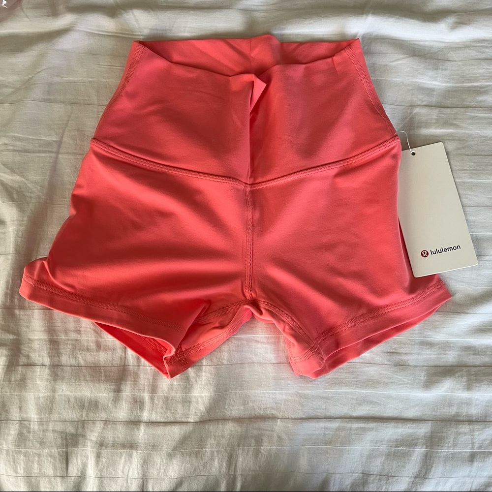 NWT lululemon raspberry cream 4” align shorts